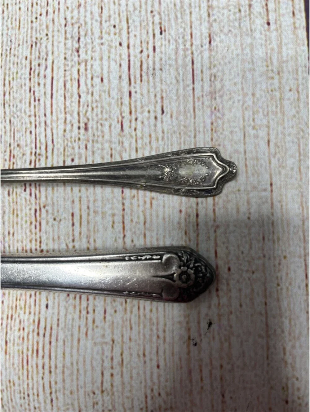 Lot of  6 Silver Plate Knives. Misc Patterns. Various Brands Charcuterie, Knives